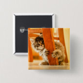 Badge Carré 5 Cm Kitty sous la chaise (Devant & derrière)