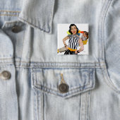 Badge Carré 5 Cm La Dame A Été Insultée 2 (En situation)