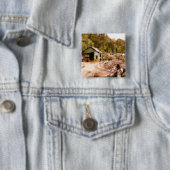 BADGE CARRÉ 5 CM LA VIEILLE MINE D'OR (En situation)