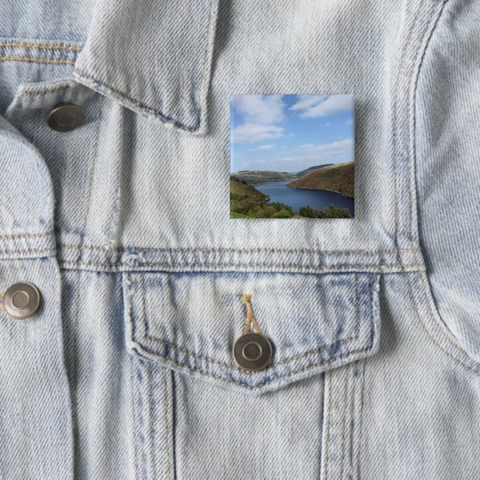 BADGE CARRÉ 5 CM LACS (En situation)