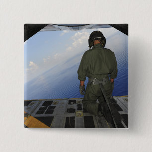 Badge Carré 5 Cm L'aviateur observe les eaux du Golfe de Mexic