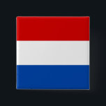 Badge Carré 5 Cm Le drapeau néerlandais<br><div class="desc">Le drapeau hollandais est un grand cadeau pour ceux qui aiment la Hollande ou ceux qui ont un héritage néerlandais. Les couleurs du drapeau hollandais sont le rouge,  le blanc et le bleu. Ce design est également disponible sur de nombreux autres produits pour vous de choisir parmi.</div>