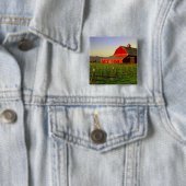 Badge Carré 5 Cm Le soleil de soirée sur une grange dans Skagit de (En situation)