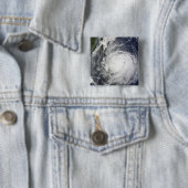 Badge Carré 5 Cm Le typhon Lupit au large des Philippines (En situation)