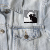 BADGE CARRÉ 5 CM LIÈVRES DE NEIGE (En situation)