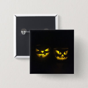 Badge Carré 5 Cm Luminosité jaune Eeire sur les faces déplaisantes