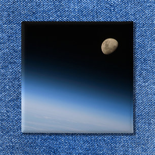 Badge Carré 5 Cm Lune gibbeuse depuis l'orbite Photo de l'espace