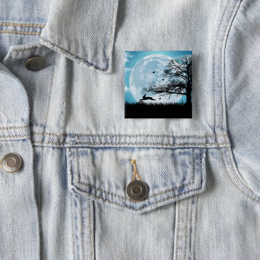 Badge Carré 5 Cm Lune mystique avec silhouette de lapin (En situation)