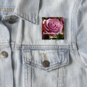 Badge Carré 5 Cm Marraine du bouton rose de marié (En situation)
