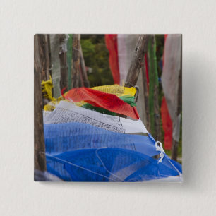 Badge Carré 5 Cm Mâts de drapeaux de prière en montagne, col de Yot