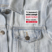 Badge Carré 5 Cm Matzah Funny (En situation)