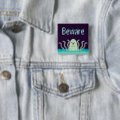 Badge Carré 5 Cm Méfiez-vous des pieuvres folles (En situation)