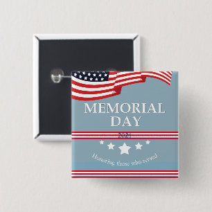 Badge Carré 5 Cm Memorial Day American Flag Typographie Patriotique