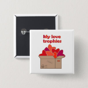 Badge Carré 5 Cm Mes trophées d'amour dans une boîte pleine de coeu