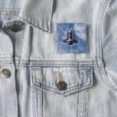 Badge Carré 5 Cm Navette spatiale Endeavor 22 (En situation)