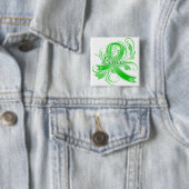 Badge Carré 5 Cm Neurofibromatose Croire Flourish Ribbon (En situation)