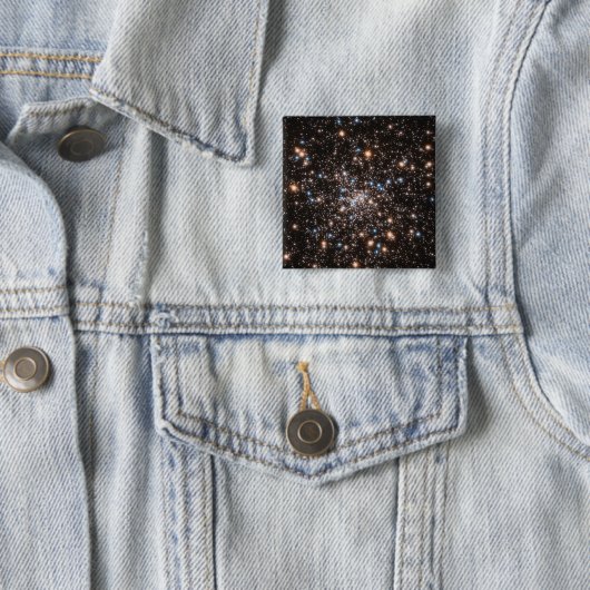 Badge Carré 5 Cm Ngc 6397 (En situation)