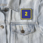 Badge Carré 5 Cm numéro deux (En situation)