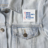 Badge Carré 5 Cm Occupe-Toi de Tes Oignons (En situation)