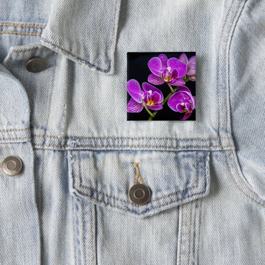 Badge Carré 5 Cm Orchidée violette (En situation)