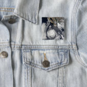 Badge Carré 5 Cm Ouragan Douglas (En situation)