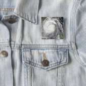 Badge Carré 5 Cm Ouragan Emily (En situation)