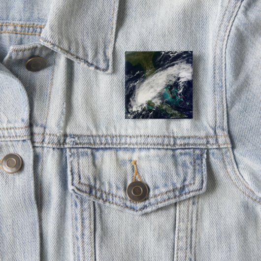 Badge Carré 5 Cm Ouragan Paula 2 (En situation)