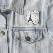 Badge Carré 5 Cm Paris Tour Eiffel et ses manuscrits (En situation)