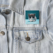 Badge Carré 5 Cm Petit chaton (En situation)