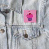 Badge Carré 5 Cm Petit gâteau rose (En situation)