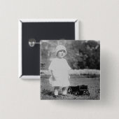 Badge Carré 5 Cm Petite fille avec Wagon de jouet (Devant & derrière)