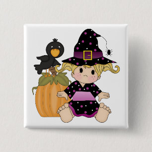 Badge Carré 5 Cm Petite sorcière d'Halloween avec robe violette noi