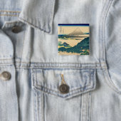 Badge Carré 5 Cm Pin de coussin chez Aoyama (En situation)