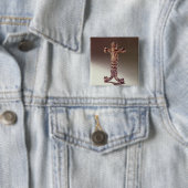 Badge Carré 5 Cm Poignée anthropoïde d'épée (En situation)