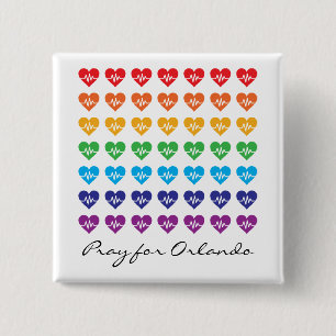 Badge Carré 5 Cm Priez pour Orlando un coeur d'arc-en-ciel