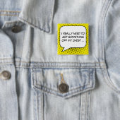 Badge Carré 5 Cm Protest Speech Buble Your Message Modèle (En situation)