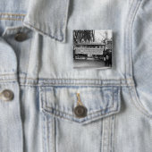 Badge Carré 5 Cm Rassemblement de suffrage, 1919 (En situation)