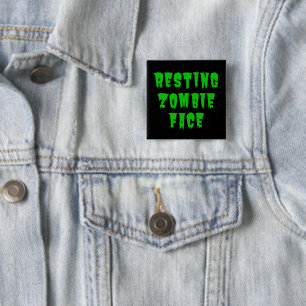 Badge Carré 5 Cm Repose Visage Zombie - Drôle Halloween 2022