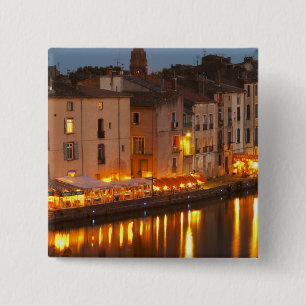 Badge Carré 5 Cm Restaurants le long de la rivière l'Hérault. L'Hér