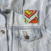 Badge Carré 5 Cm Rire deux coeurs Boutons d'art ou des broches d'or (En situation)