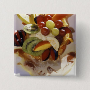 Badge Carré 5 Cm Salade de fruits avec de la glace.