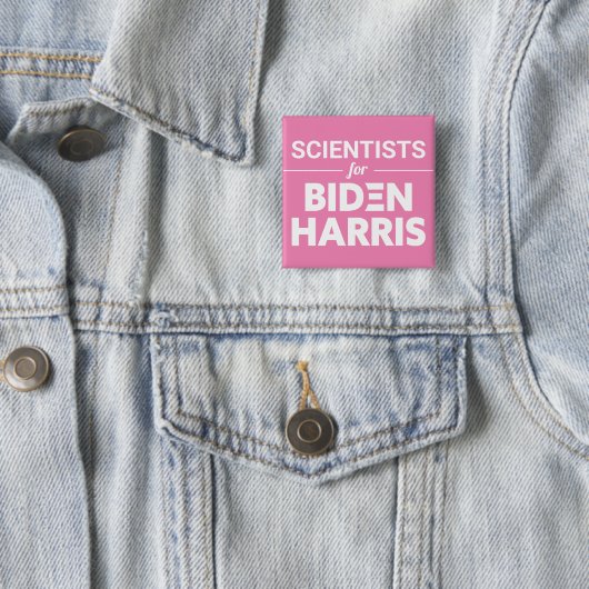 Badge Carré 5 Cm Scientifiques pour Biden Harris Texte personnalisé (En situation)