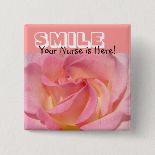 Badge Carré 5 Cm SMILE Votre infirmière est là ! boutons Rose Rose