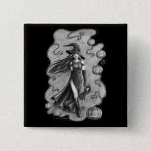 Badge Carré 5 Cm Sorcière et poupée Halloween