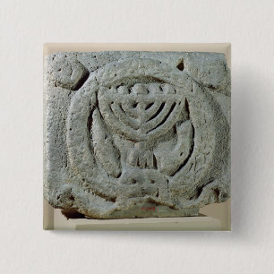 Badge Carré 5 Cm Soulagement dépeignant un menorah