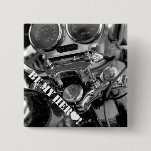 Badge Carré 5 Cm Soyez mon héros ! Vrroom ! ! Bouton
