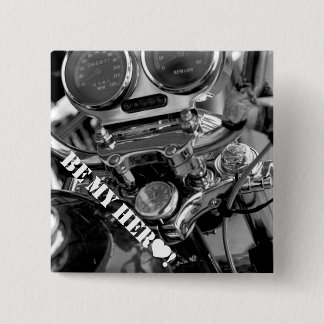 Badge Carré 5 Cm Soyez mon héros ! Vrroom ! ! Bouton