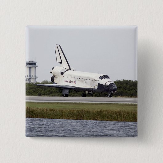 Badge Carré 5 Cm Space Shuttle Discovery sur la piste (Devant)