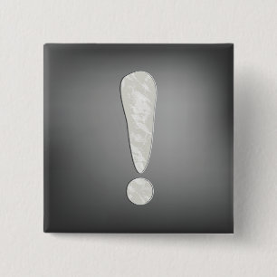 Badge Carré 5 Cm Symbole de point d'exclamation grunge industriel