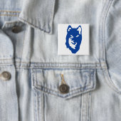 Badge Carré 5 Cm Symbole loup (En situation)